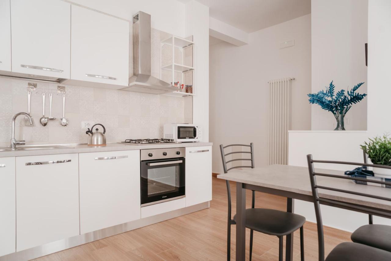 Brombeis Aurea By Casanapoletana - Town Center Apartment Napoli Exterior foto